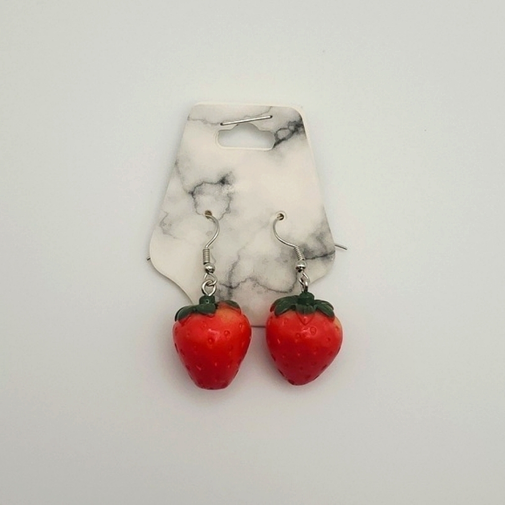 Cute Mini Strawberry Earrings - Picture 4 of 6